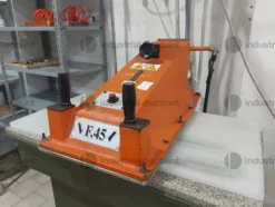 10#9309 Trancia pellami e stiratrice