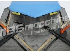 Tranciatrice scantonatrice ad angolo variabile regolazione gioco lame automatica EUROMAC 220/6R