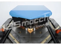 Tranciatrice scantonatrice ad angolo variabile regolazione gioco lame automatica EUROMAC 220/6R