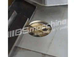 Tranciatrice scantonatrice ad angolo variabile regolazione gioco lame automatica EUROMAC 220/6R