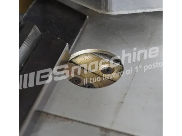 Tranciatrice scantonatrice ad angolo variabile regolazione gioco lame automatica EUROMAC 220/6R