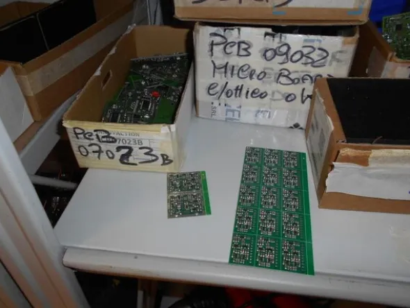 38#7585 Transistor e terminazioni