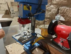 4#7913 Transpallet elettrico ed attrezzatura edile