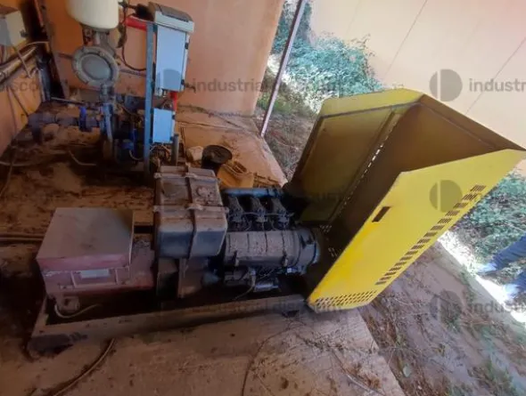2#10039 Transpallet, Gruppo elettrogeno Elcos ecompressore Kaeser