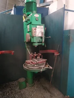 TRAPANO A COLONNA SEMIAUTOMATICO
