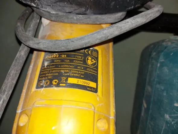 7#5859 Trapano Makita e avvitatore De Walt