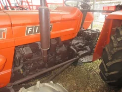 93#7078 Trattore agricolo Fiat
