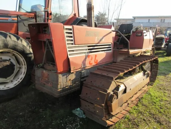 57#7078 Trattore agricolo Fiat 955 C