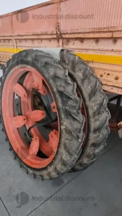 2#9869 Trattore agricolo FIAT 640DT8