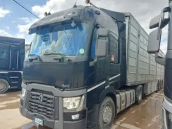 8#8039 Trattore cabinato Renault Truck