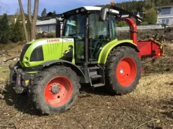 Trattore CLAAS ARES 557