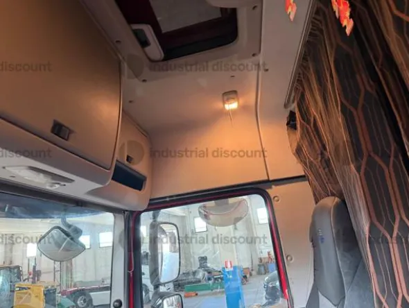 5#10300 Trattore DAF 480