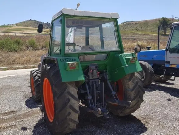10#3287 Trattore Fendt 305 LS
