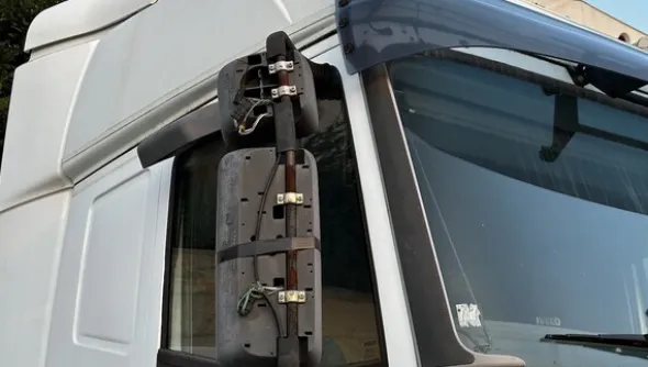 6#8097 Trattore Iveco