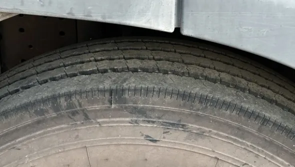 6#8097 Trattore Iveco
