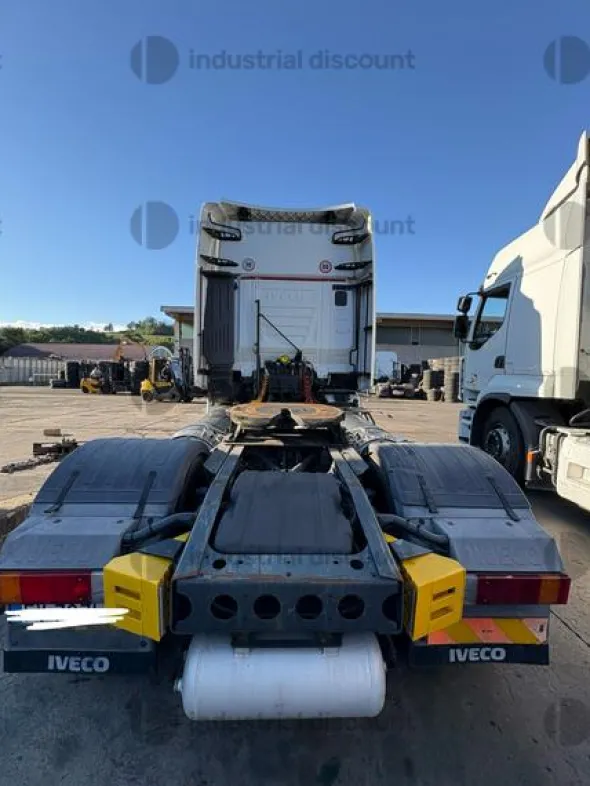 4#9676 Trattore Iveco Stralis 400