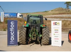 8#3287 Trattore John Deere 6400 AS
