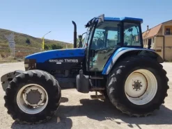 4#3287 Trattore New Holland TM165