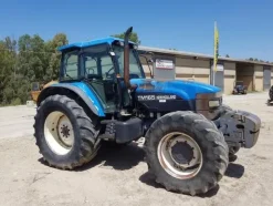 4#3287 Trattore New Holland TM165