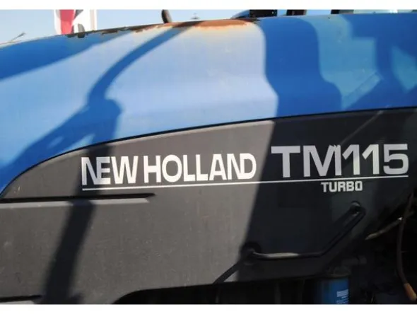 6#3287 Trattore New Holland TM 115