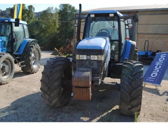 6#3287 Trattore New Holland TM 115