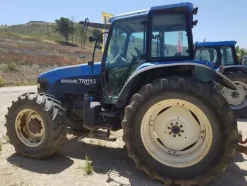 6#3287 Trattore New Holland TM 115
