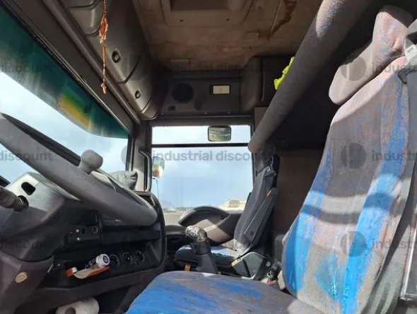 2#9896 Trattore per semirimorchio Renault Magnum 470