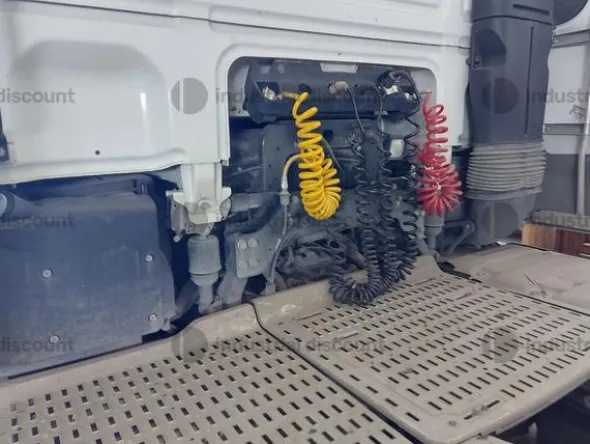 2#9469 Trattore stradale DAF