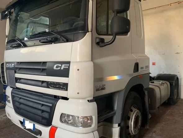 Trattore stradale DAF CF 85 460