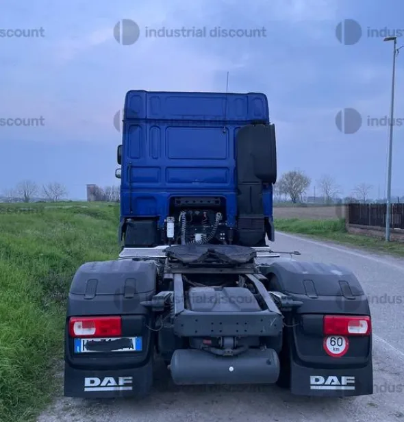 1#10303 Trattore stradale DAF XF 480