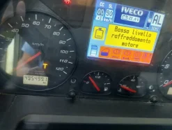 4#7956 Trattore stradale Iveco