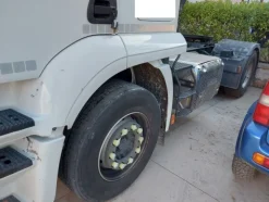 4#7956 Trattore stradale Iveco