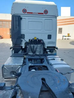 4#7956 Trattore stradale Iveco