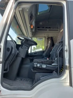 4#7956 Trattore stradale Iveco