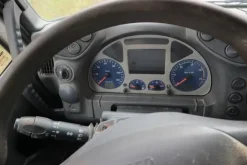4#7092 Trattore stradale Iveco