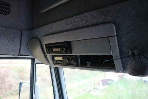 4#7092 Trattore stradale Iveco