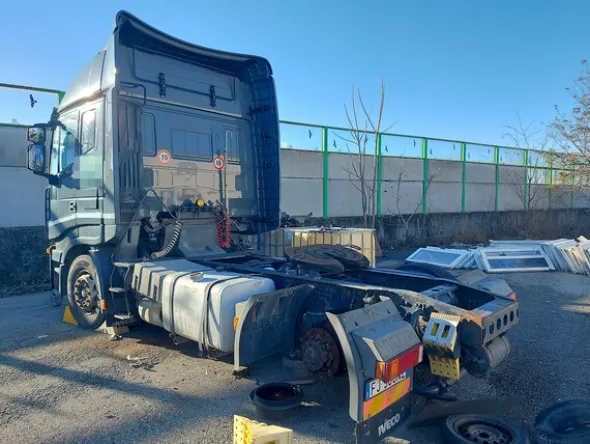 2#8112 Trattore stradale Iveco AS440