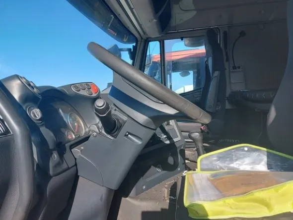57#5809 Trattore stradale Iveco Magirus AS440ST/E4