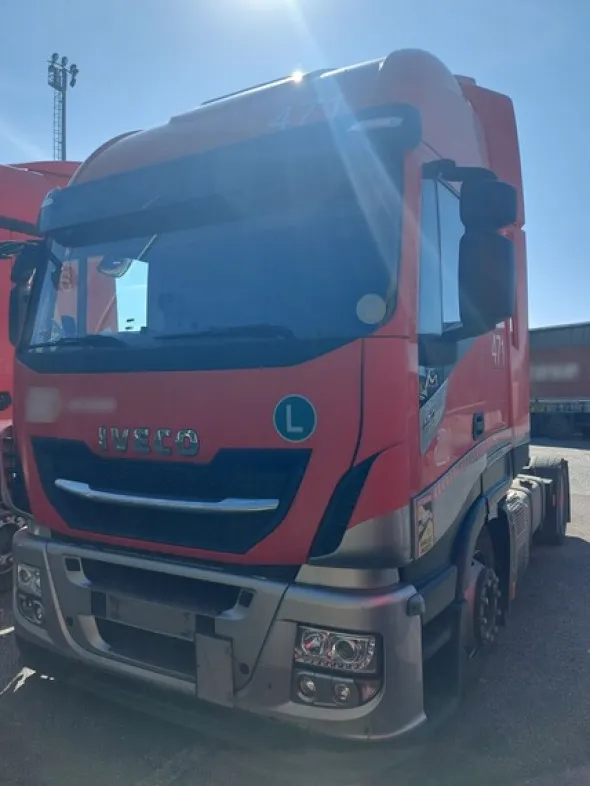 1#8302 Trattore stradale Iveco Magirus