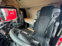 8#8302 Trattore stradale mercedes New Actros 1845