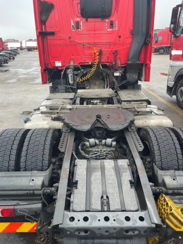 5#8302 Trattore stradale Mercedes New Actros 1845