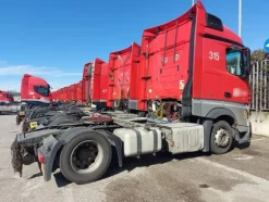 3#8302 Trattore stradale Mercedes New Actros 1845