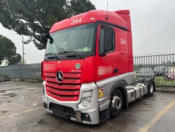 12#8302 Trattore stradale Mercedes New Actros 1845
