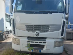 19#7675 Trattore stradale Renault
