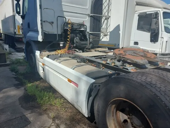 19#7675 Trattore stradale Renault