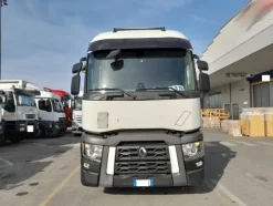 5#8085 Trattore stradale Renault RVI T460