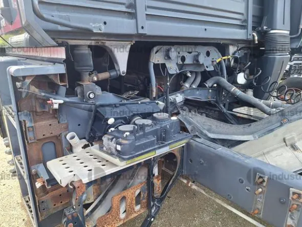 6#9023 Trattore stradale Renault Trucks Magnum 480DXI