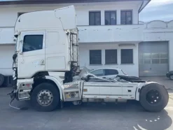 13#8333 Trattore stradale Scania CV500