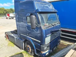 5#8271 Trattore stradale Volvo FH16/520