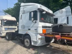 10#8581 Trattori stradali DAF e Attrezzatura da opificio